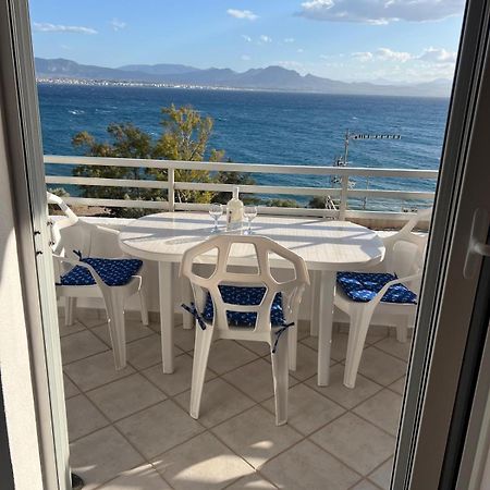 Atlas Apartment With Private Beach And Seaview Blue Loutráki Exterior foto